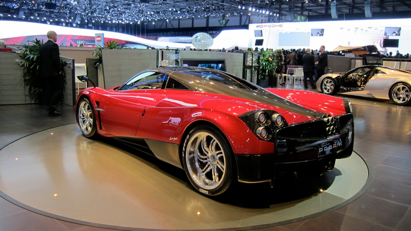 Illustration for article titled The 235 mph Pagani Huayra will make you heave with joy